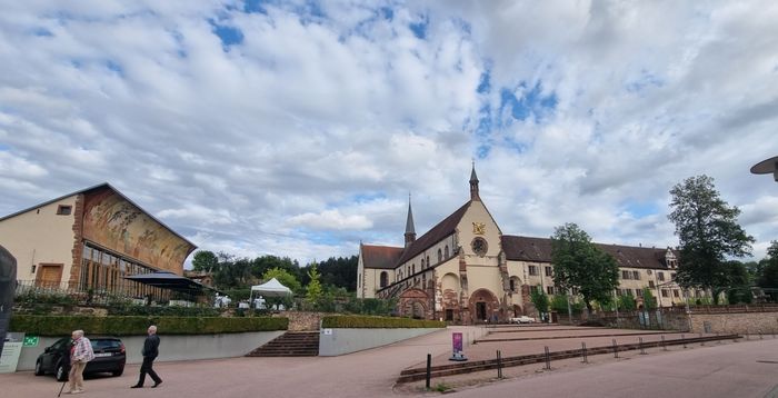 Gemeindeausflug zum Kloster Bronnbach am 23.9.2023 - für mehr Bilder ins Bild klicken und dem LINK folgen zum Menü/Lebendige Gemeinde!