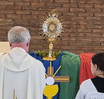 Mehr Fotos anschauen?: ins Bild klicken und dem LINK folgen zur Seite:Jugenarbeit/Pfadfinder/Sternsinger/Fronleichnam/ usw.!